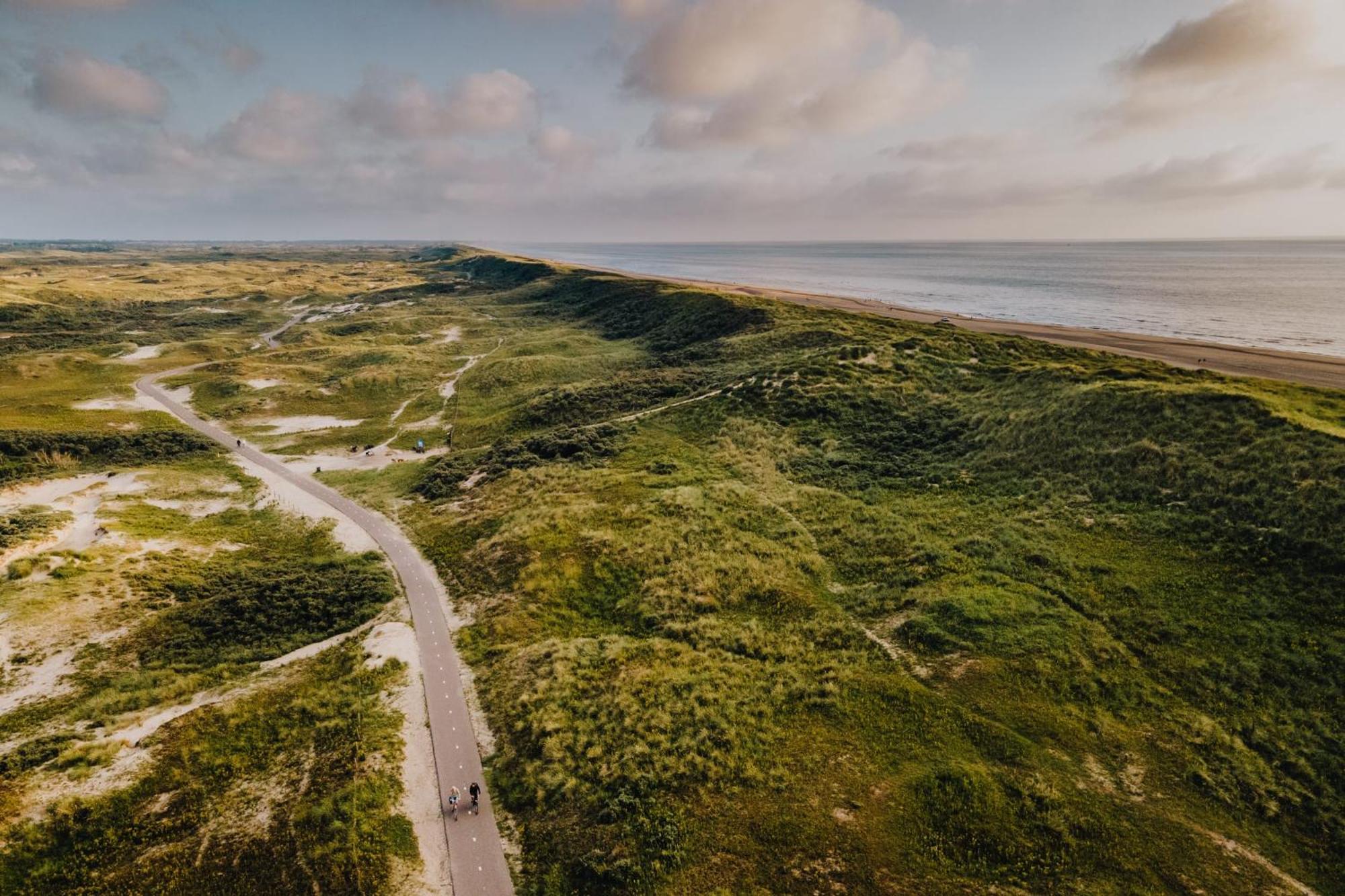 Studio Tara At The Beach With Private Parking Zandvoort Exterior photo