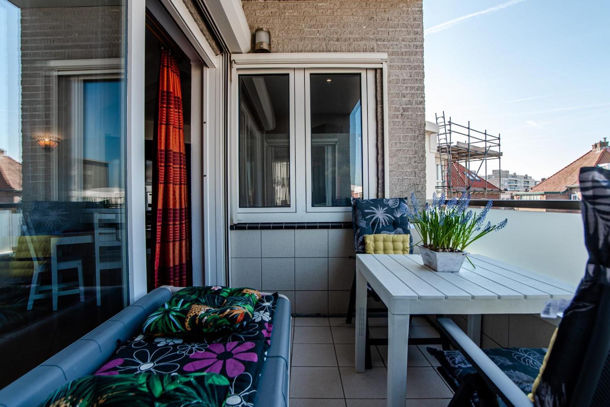 Studio Tara At The Beach With Private Parking Zandvoort Exterior photo